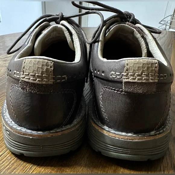 Merrell Realm Men's Brown Leather Shoes
New without box. Smoke free home - Picture 3 of 4